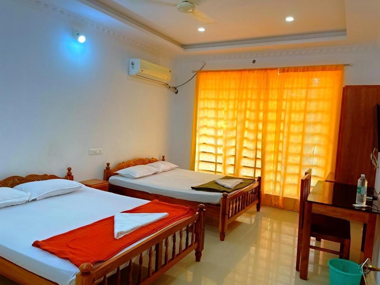 Somatheertham Resort Thiruvananthapuram Værelse billede
